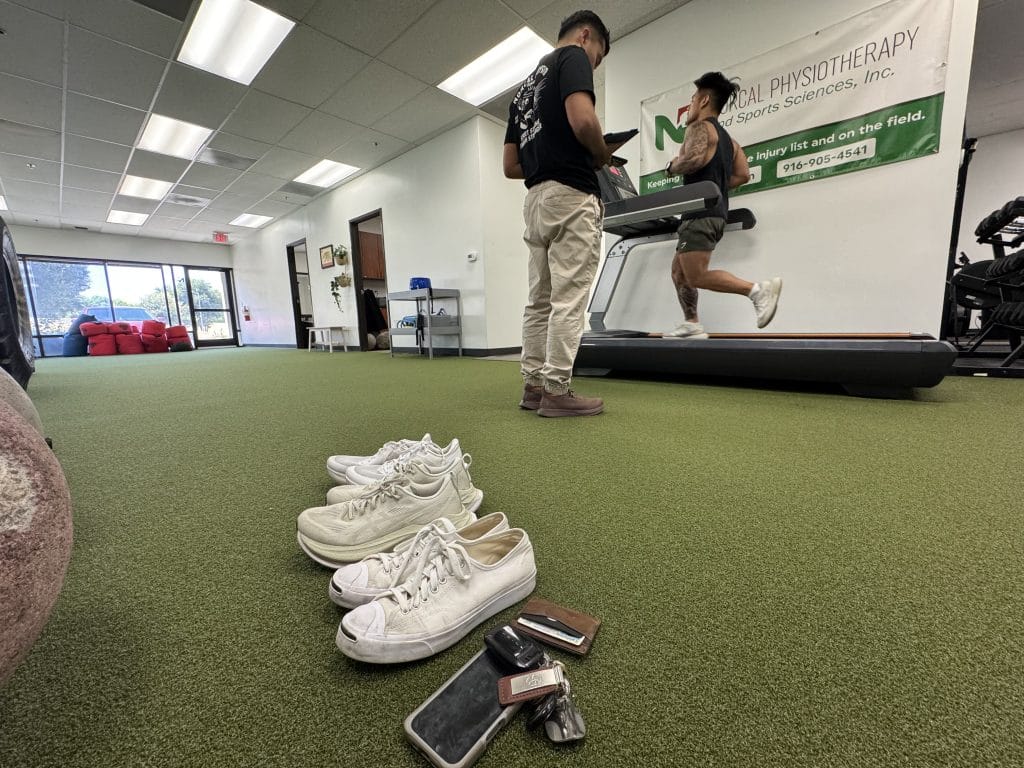 running assessment gait analysis achilles pain in runners